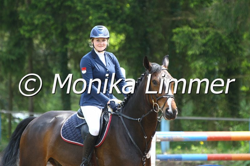 104M3441_Cyan_Punkte L.JPG